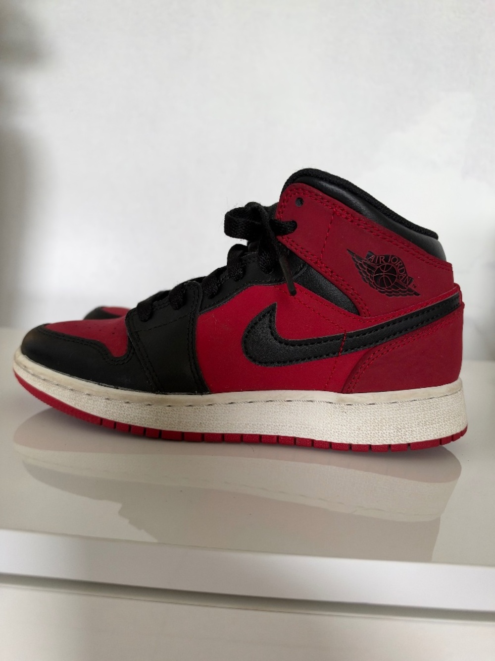 Nike Air Jordan 1 Mid Kids Red Black White Sneakers Size 4Y